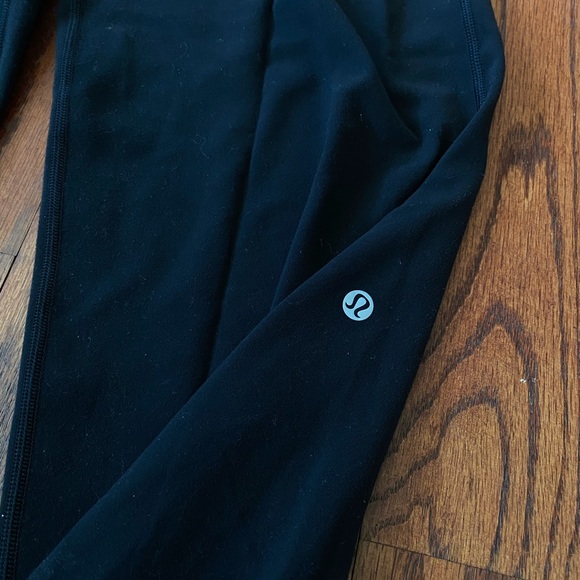 Lulu lemon black joggers size 4 - Picture 3 of 12